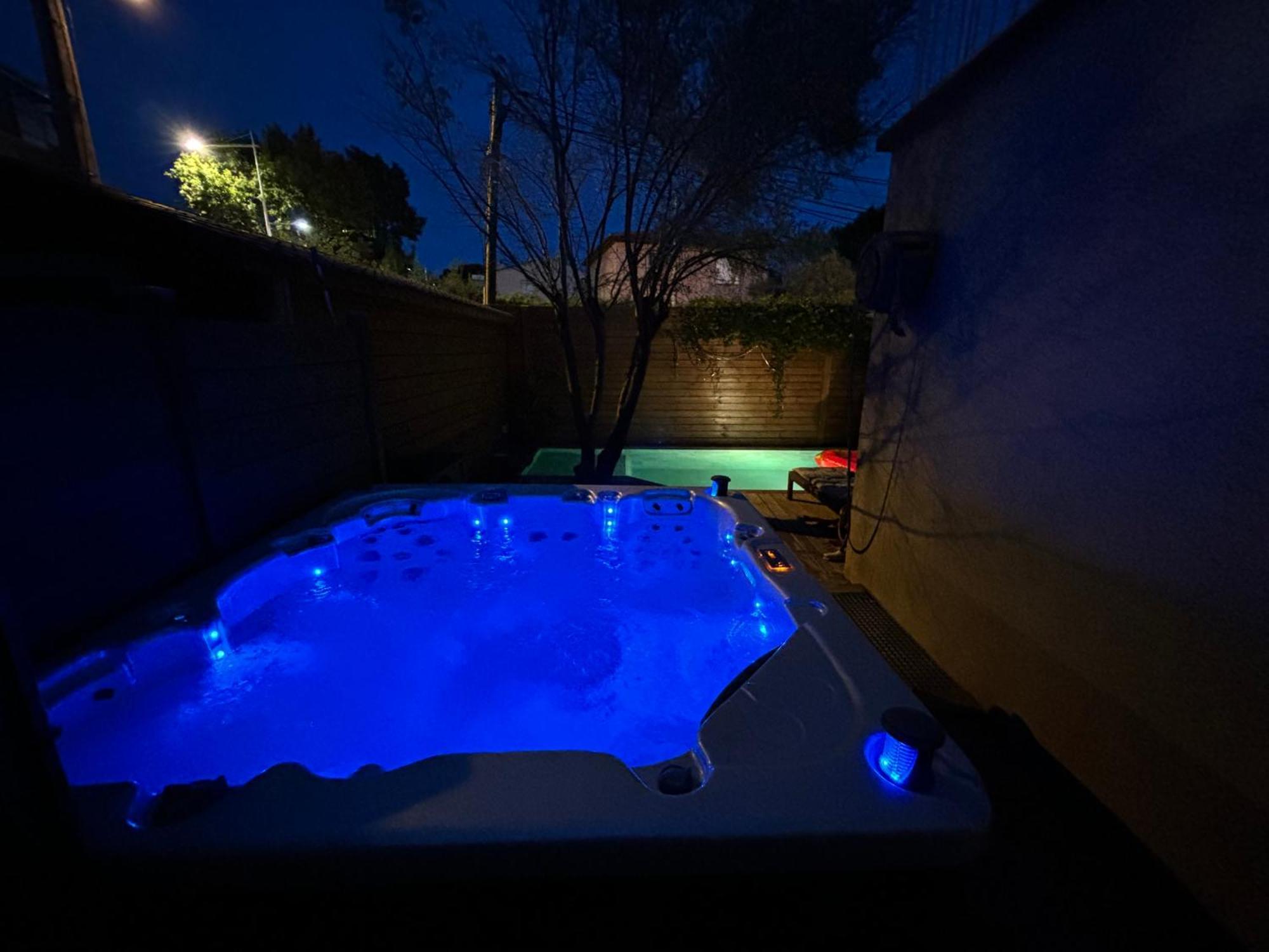 Maison Avec Piscine Et Jacuzzi Proche Des Plages Toulon Exterior photo